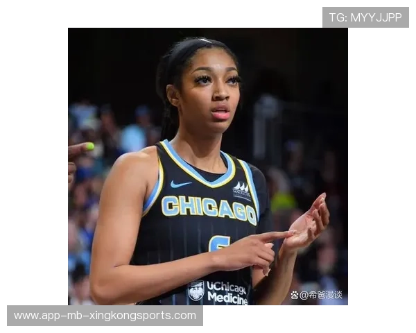 WNBA 新人王 40+10 双爆炸数据