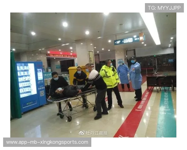 世界级教练突发心脏病，紧急送医