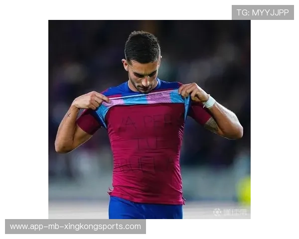 费兰托雷斯外线重炮打门展现极强射门能力